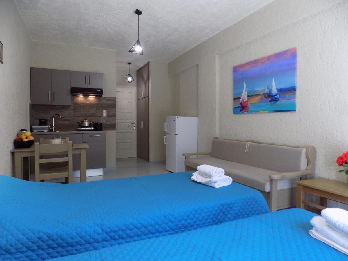 Afrodite Spacious Apartments! Agia Efimia Exterior photo